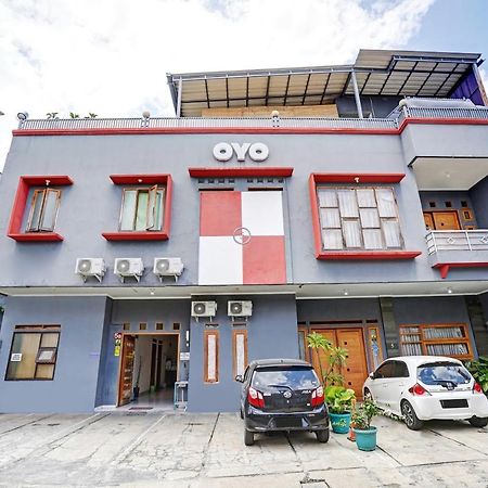 Oyo 1932 Srimahi Residence Бандунг Екстер'єр фото